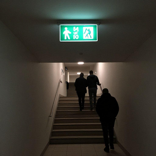 Iluminação de Emergência: Guia Completo para Segurança e Eficiência em Ambientes